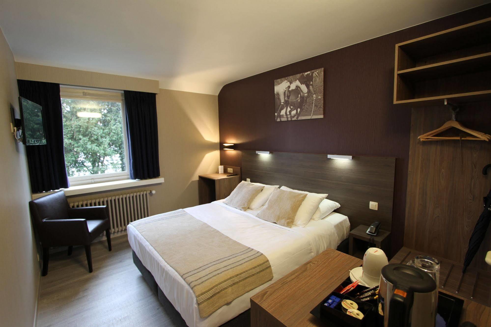 Hotel Auberge St. Pol Knokke-Heist Exterior photo